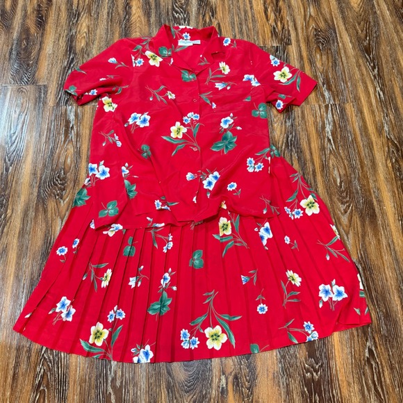 Alfred Dunner Dresses & Skirts - VTG Alfred Dunner Red Floral 2 Pc Set Pleated Skirt Button Down Shirt Size 14 16